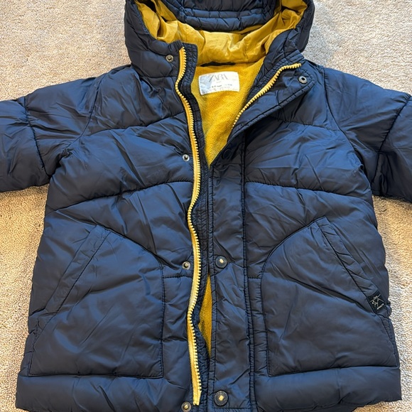 Zara Jacket - Picture 2 of 4